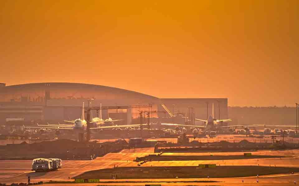 Flughafen günstig buchen